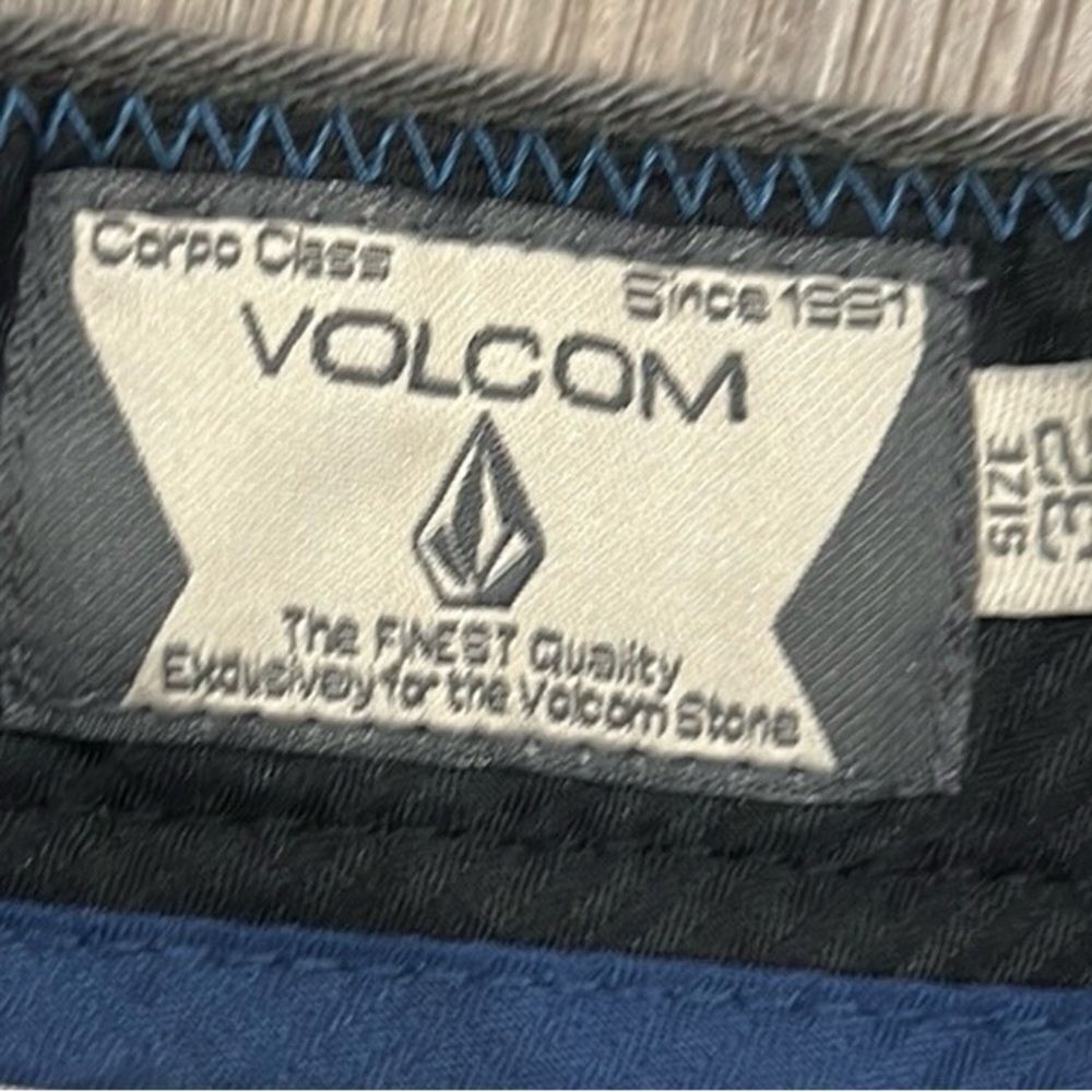 Volcom Gray Flat Front Shorts 10” Size 32 - image 7